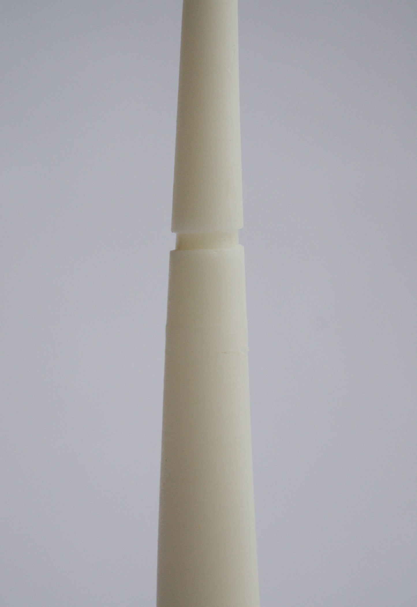 זוג נרות פמוט בעיצוב מדויק SEAM בעבודת יד