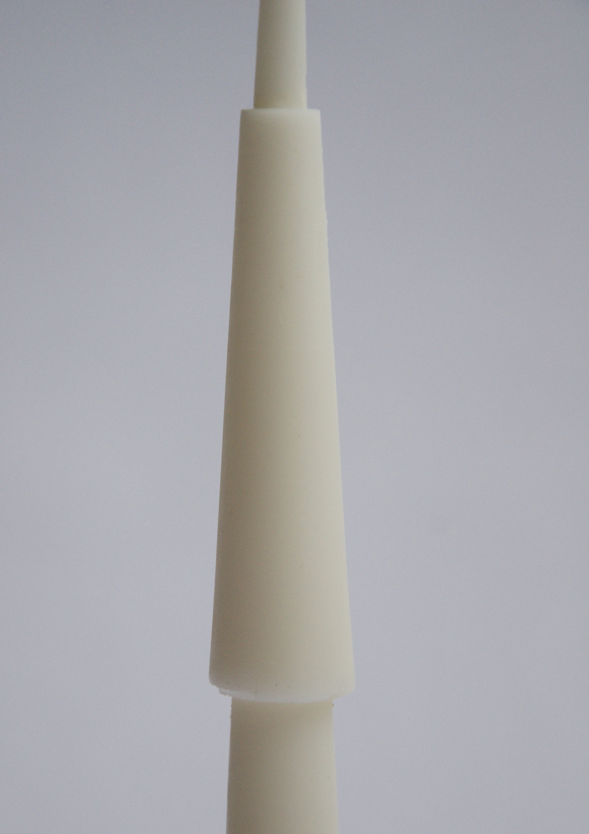 SHIFT - זוג נרות פמוט מינימליסטיים - שקט לבן